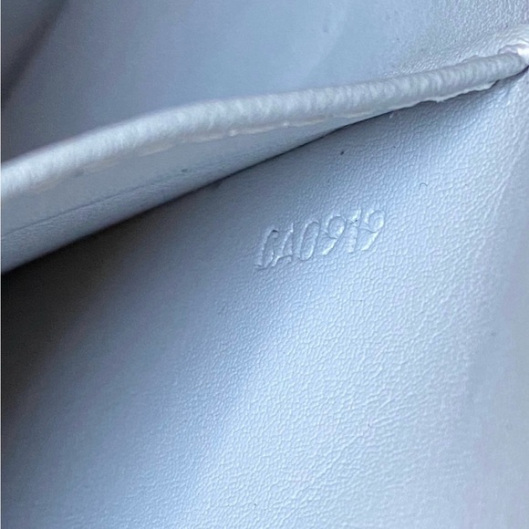 Louis Vuitton Vernis Large Luco Tote - Picture 11 of 15